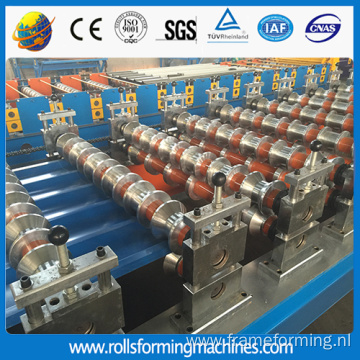 Guide pillar roof tile roll forming machine